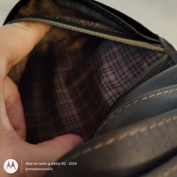 Unique Folding Brown Leather Wallet from CLC Never Used!! - Picture 11 of 16